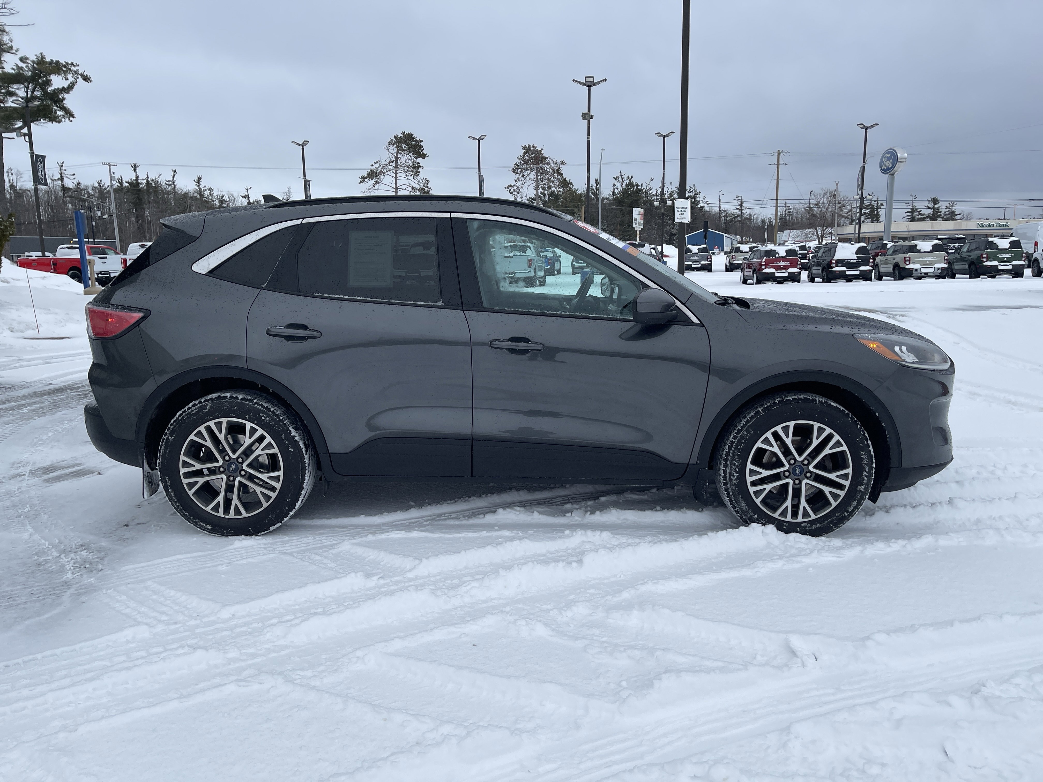 Certified 2020 Ford Escape SEL image 2