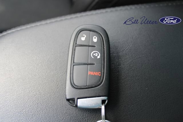 Used 2021 Jeep Cherokee Latitude Plus FWD image 25