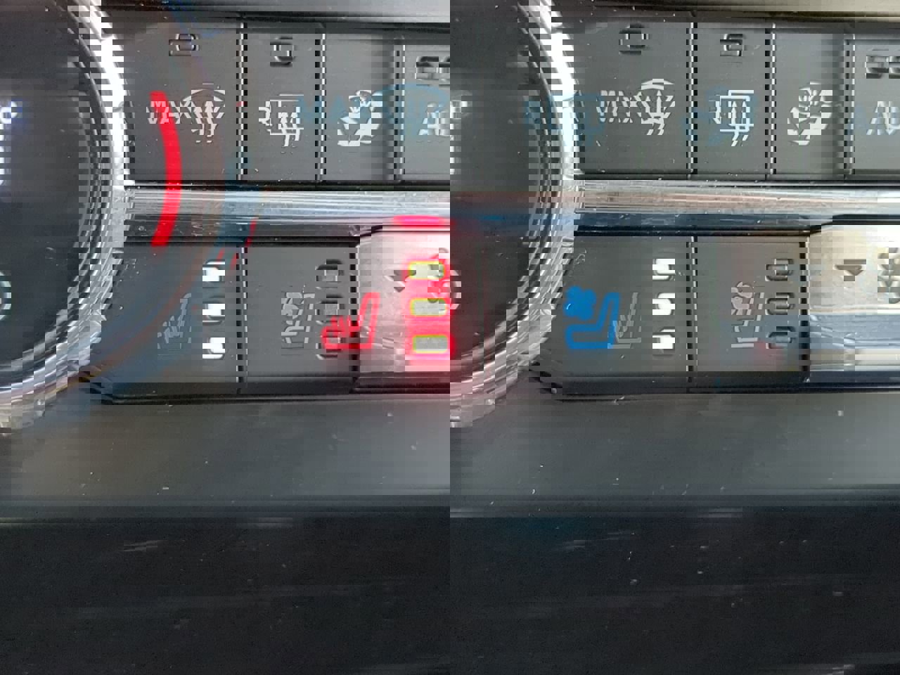 Certified 2022 Ford F250 Limited w/ FX4 Off-Road Package image 21