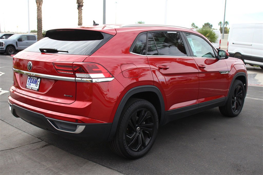 Used 2023 Volkswagen Atlas Cross Sport SE w/ Black Wheel Package image 7
