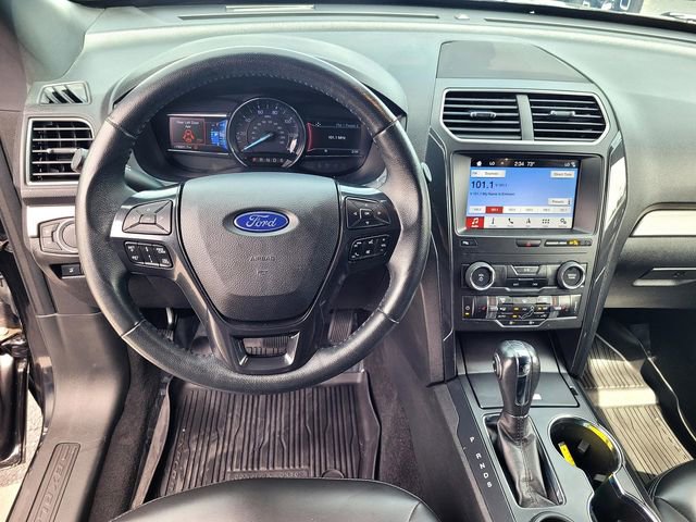 Certified 2019 Ford Explorer XLT w/ Equipment Group 202A FWD image 9