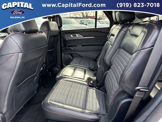 Certified 2025 Ford Explorer ST-Line w/ Premium Package image 16