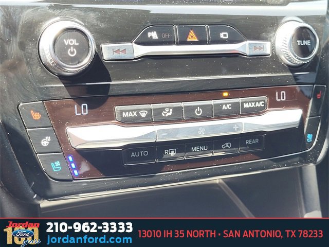 Certified 2021 Ford Explorer Platinum w/ Premium Technology Package image 21