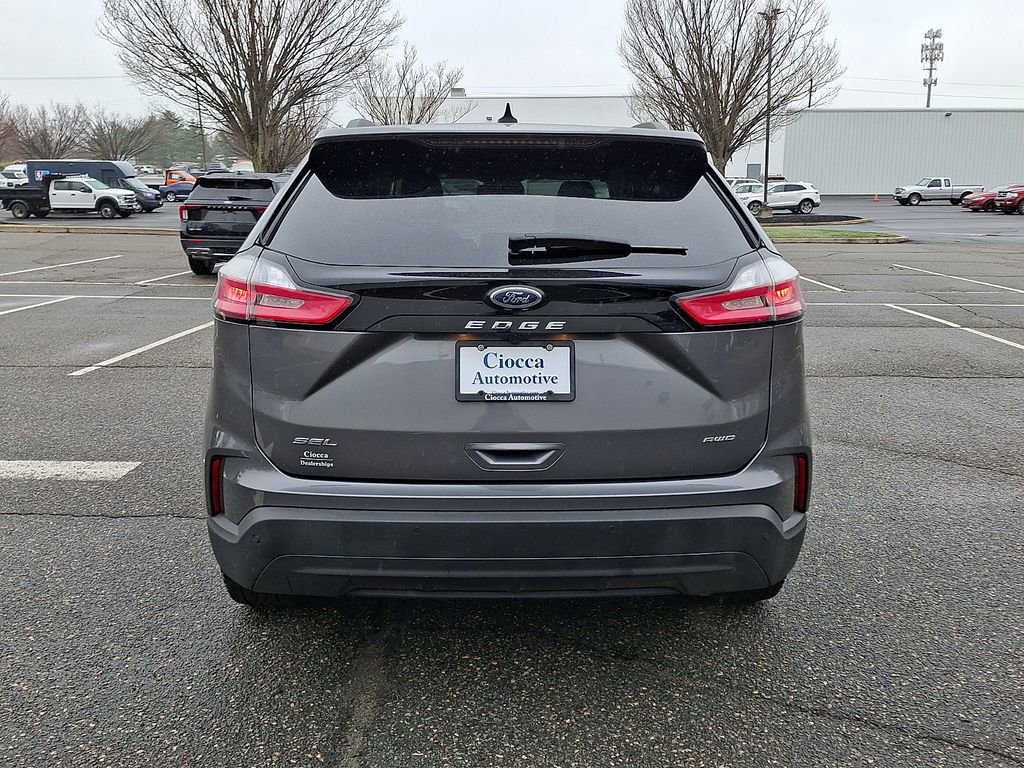 Certified 2022 Ford Edge SEL w/ Sport Appearance Package AWD/4WD image 8