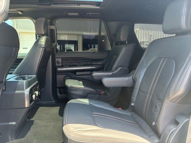 Certified 2024 Ford Expedition Platinum AWD/4WD image 9