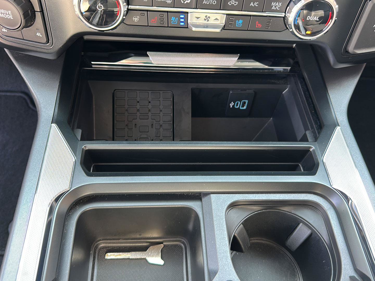 Certified 2023 Ford F350 Lariat w/ Lariat Ultimate Package AWD/4WD image 19