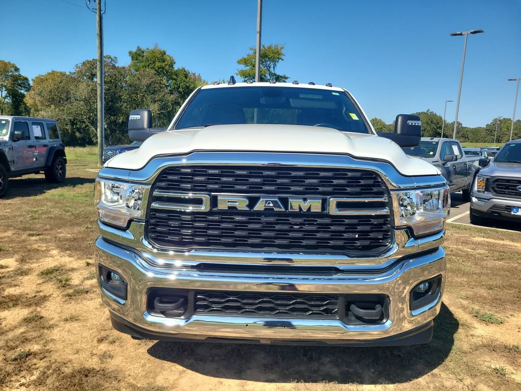 Used 2024 RAM 3500 Big Horn image 8
