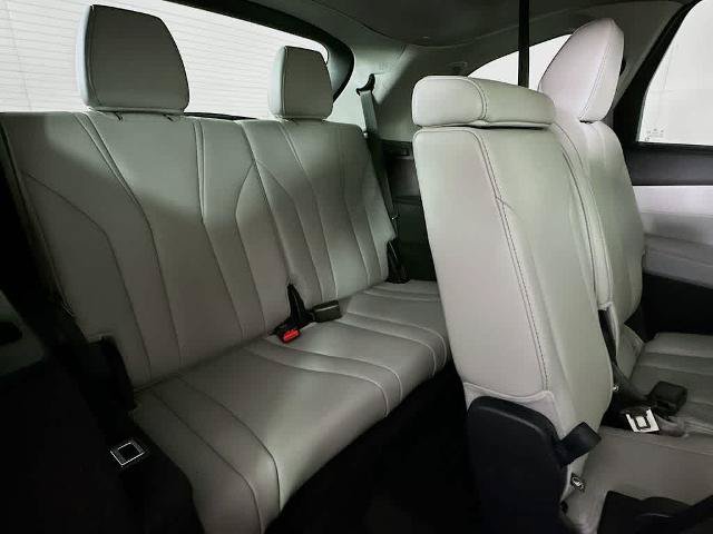 Used 2025 Acura MDX FWD w/ Technology Package image 34