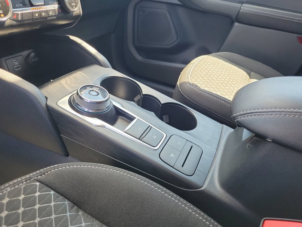 Certified 2023 Ford Escape Active AWD/4WD image 29