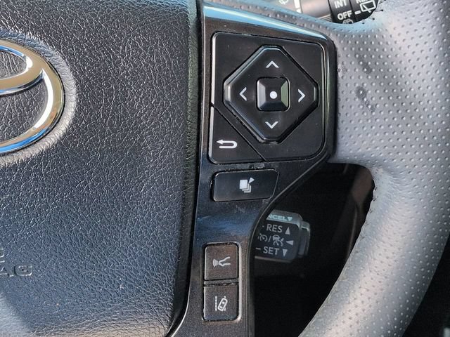 Used 2021 Toyota 4Runner Venture w/ Moonroof Package AWD/4WD image 31