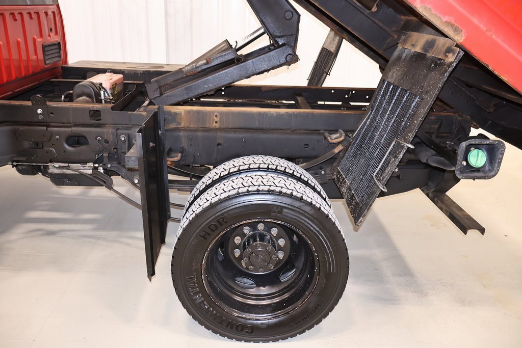 Certified 2017 Ford F550 4x4 Regular Cab Super Duty image 29