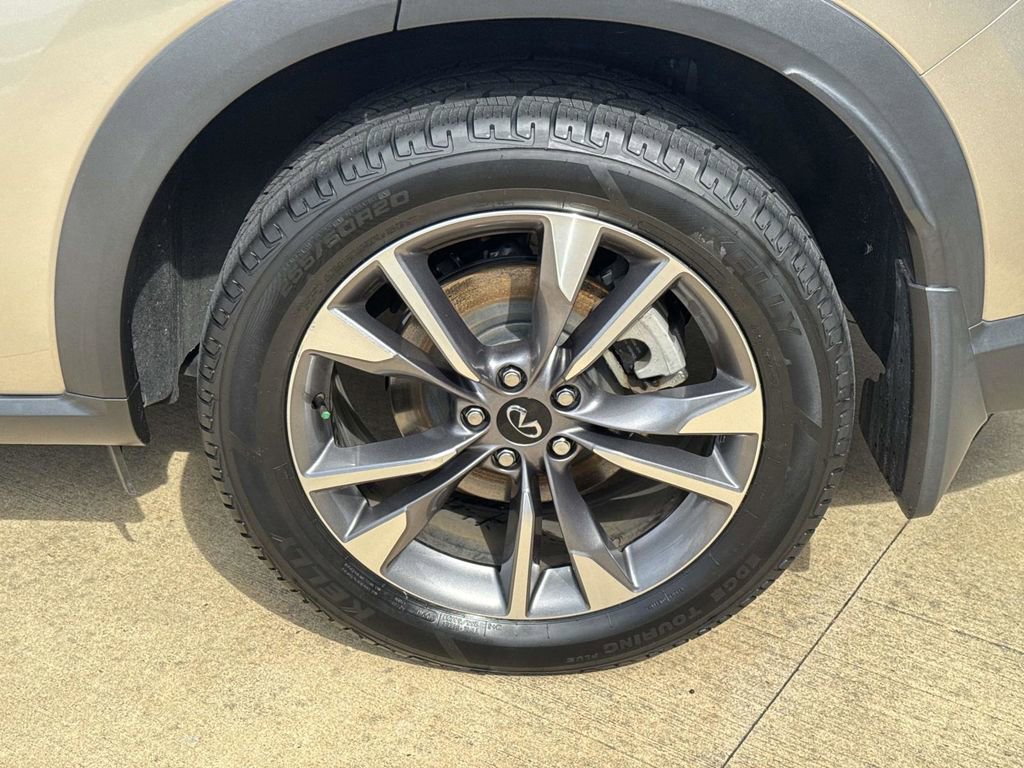 Used 2024 INFINITI QX60 Luxe FWD image 5