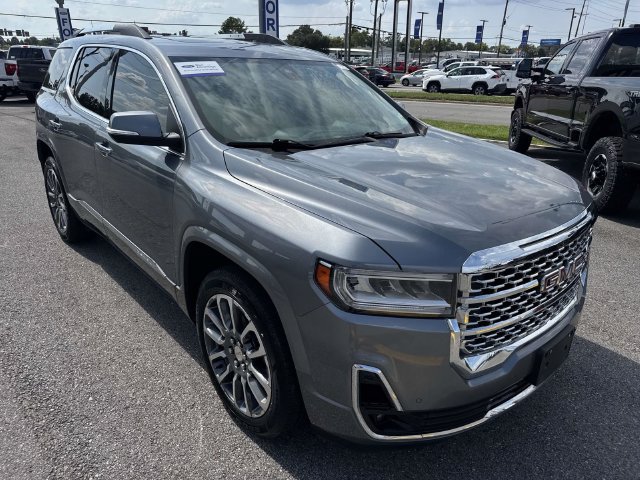 Used 2021 GMC Acadia Denali w/ Denali Ultimate Package AWD/4WD image 3