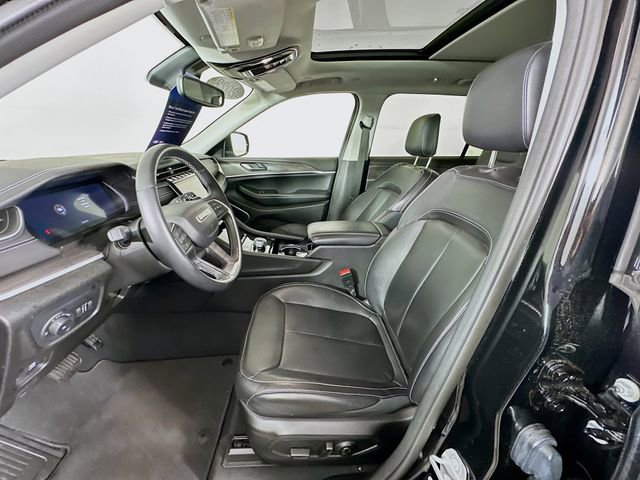 Used 2022 Jeep Grand Cherokee L Limited image 31