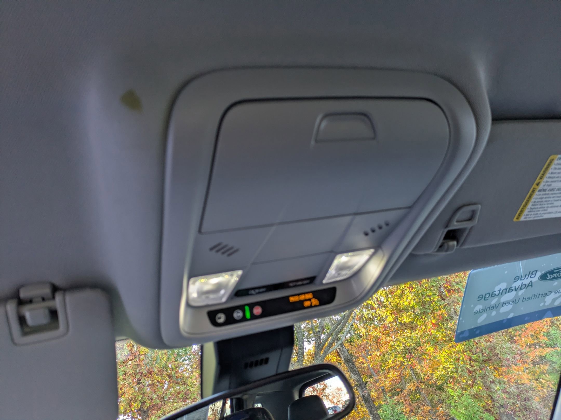 Used 2023 GMC Terrain SLE w/ Driver Convenience Package image 23