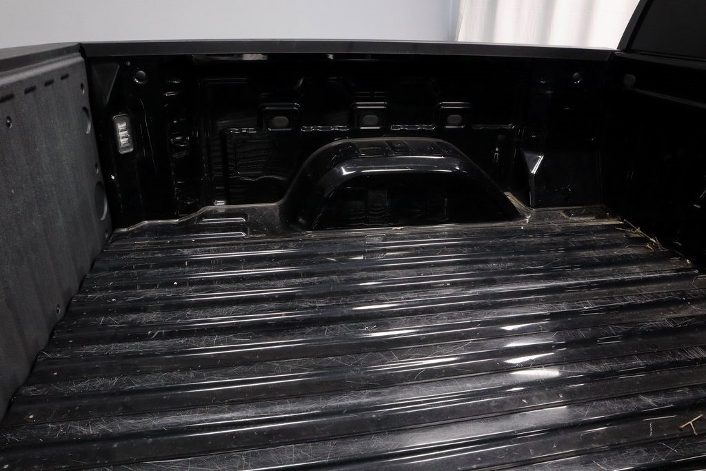 Used 2022 Chevrolet Silverado 1500 Custom image 13