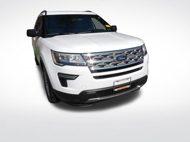 Certified 2018 Ford Explorer XLT AWD/4WD image 2