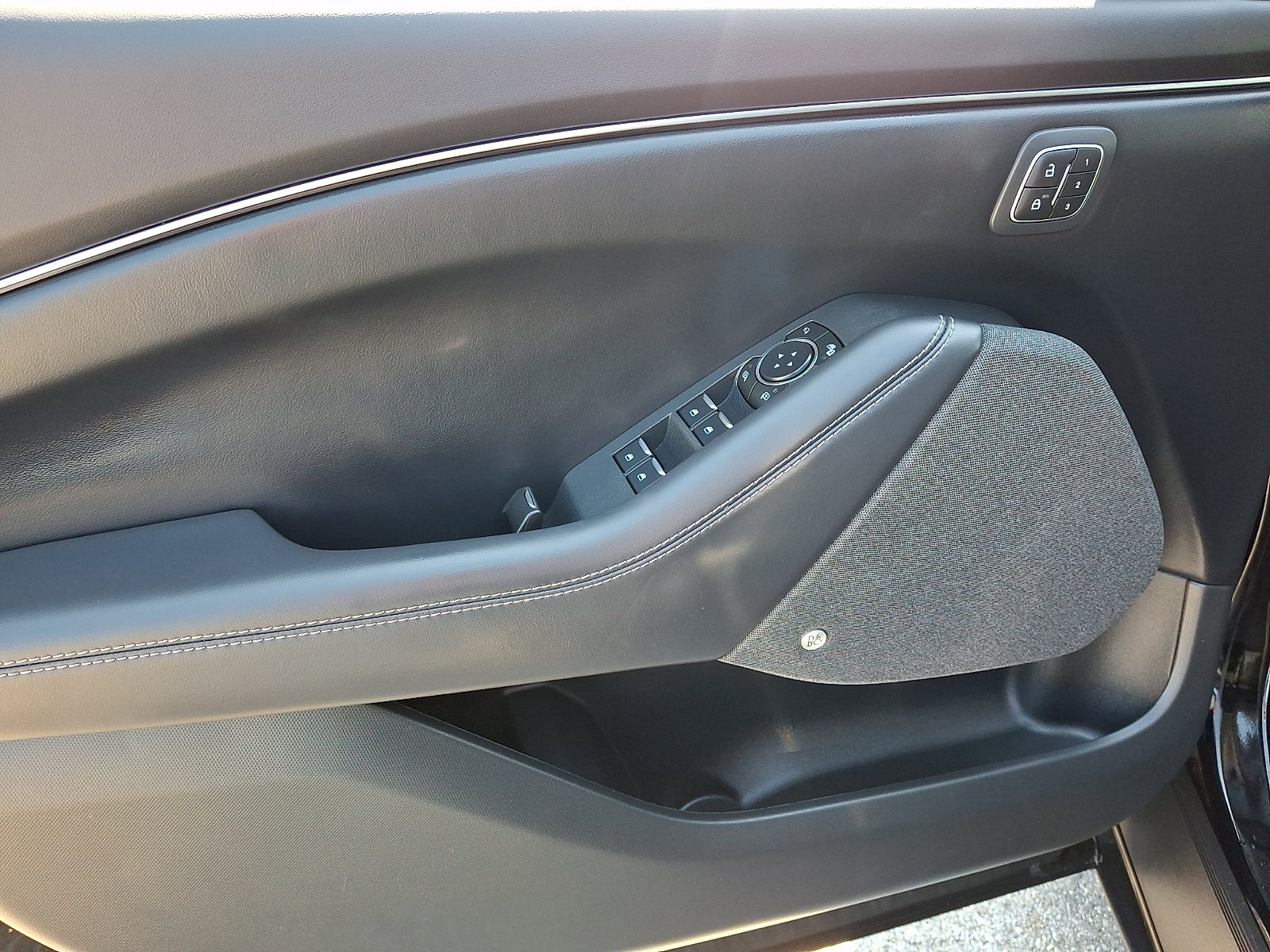 Certified 2025 Ford Mustang Mach-E Premium AWD/4WD image 12