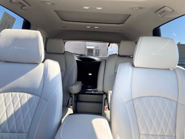 Used 2023 Buick Enclave Avenir w/ Avenir Technology Package image 20