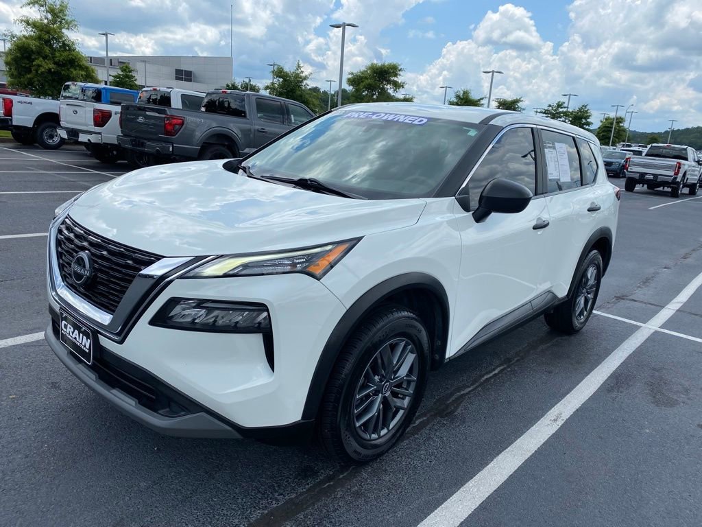 Used 2023 Nissan Rogue S FWD image 3