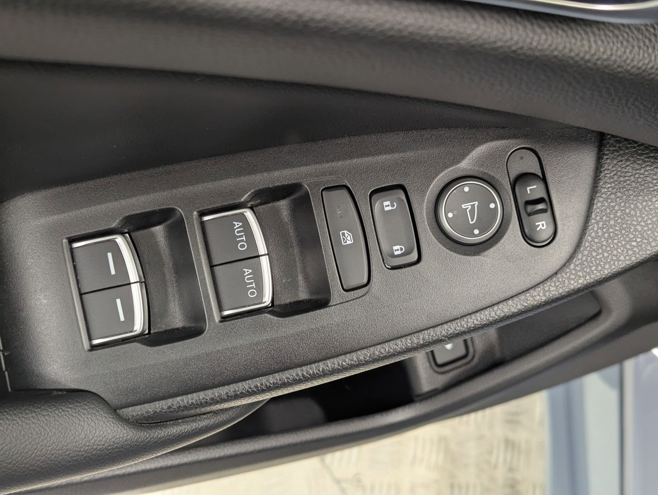 Used 2021 Honda Accord Sport image 12