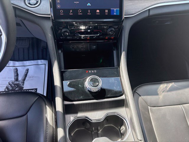 Used 2024 Jeep Grand Cherokee L Limited w/ Black Appearance Package RWD image 28