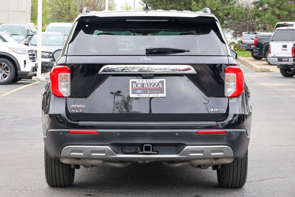 Certified 2023 Ford Explorer XLT w/ Equipment Group 202A AWD/4WD image 8