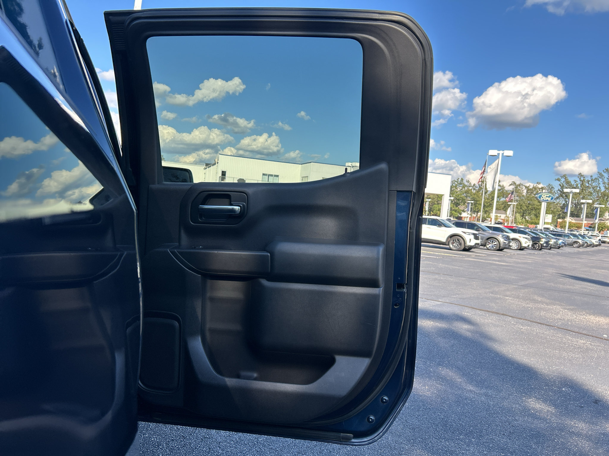 Used 2019 Chevrolet Silverado 1500 Custom w/ Custom Value Package RWD image 20