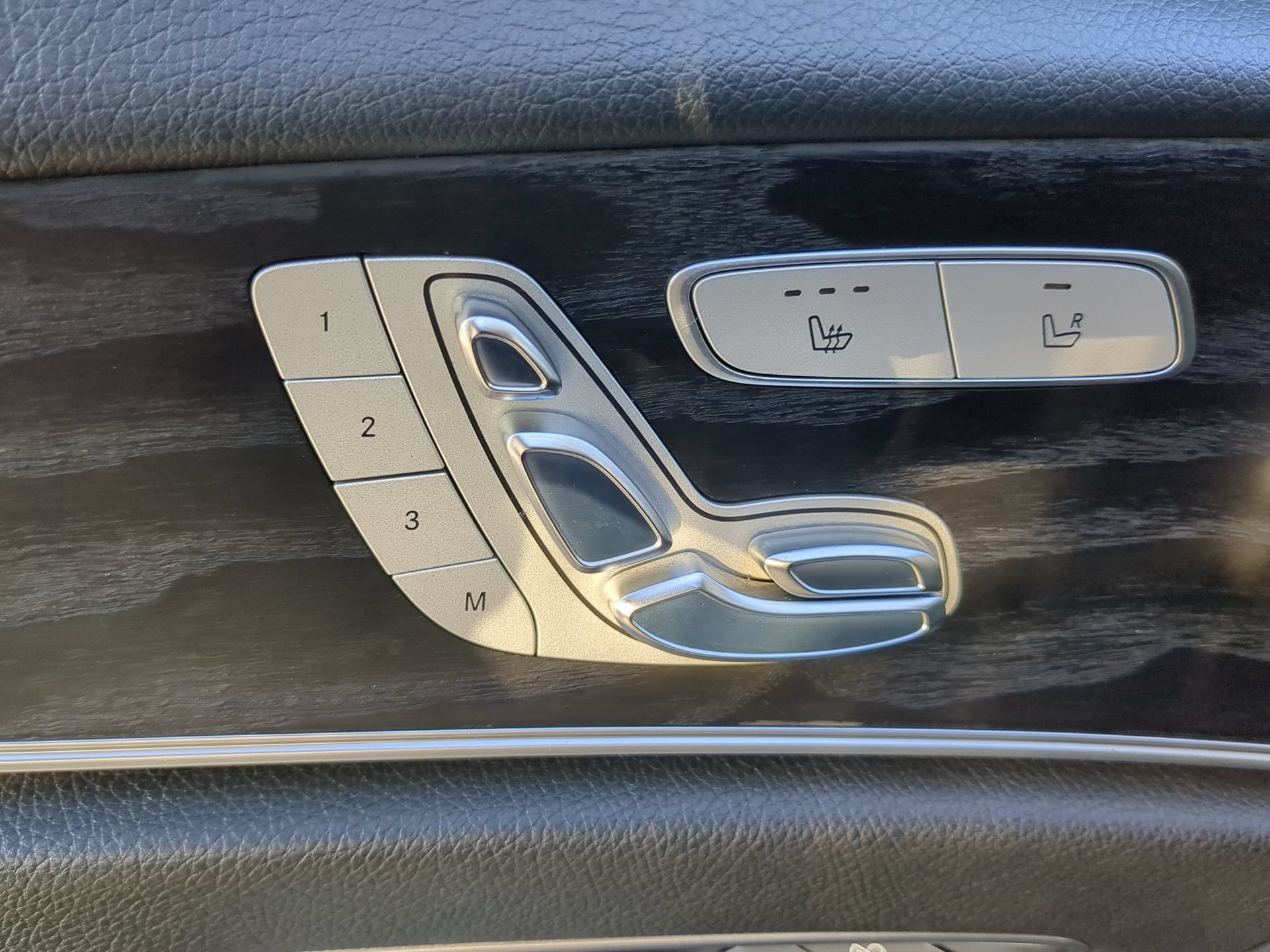Used 2017 Mercedes-Benz E 300 image 57