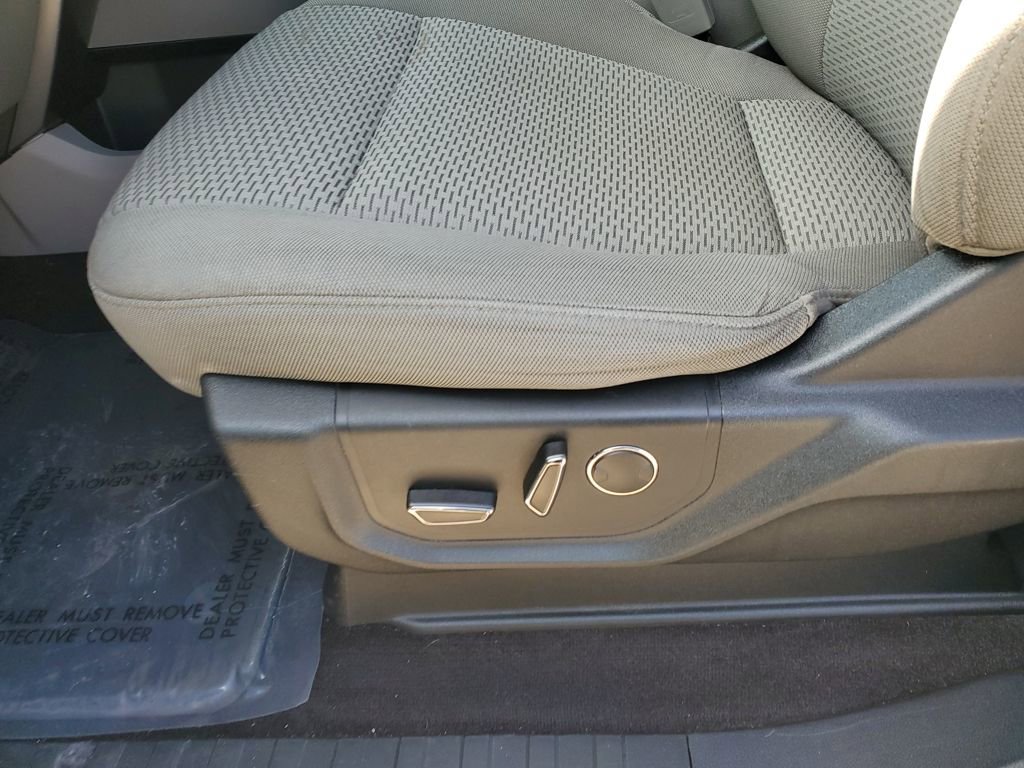 Certified 2018 Ford F150 XLT w/ Equipment Group 302A Luxury image 13