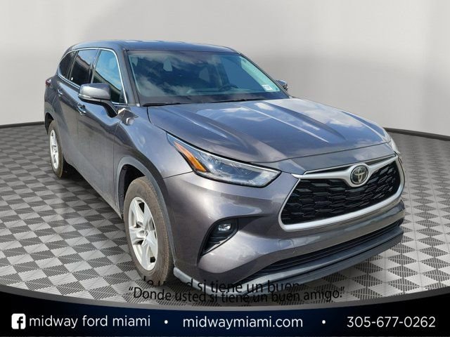 Used 2021 Toyota Highlander LE