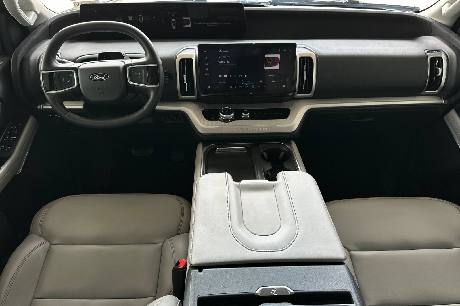 Certified 2025 Ford Expedition Active AWD/4WD image 12