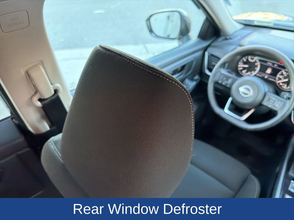 Used 2024 Nissan Rogue S image 14