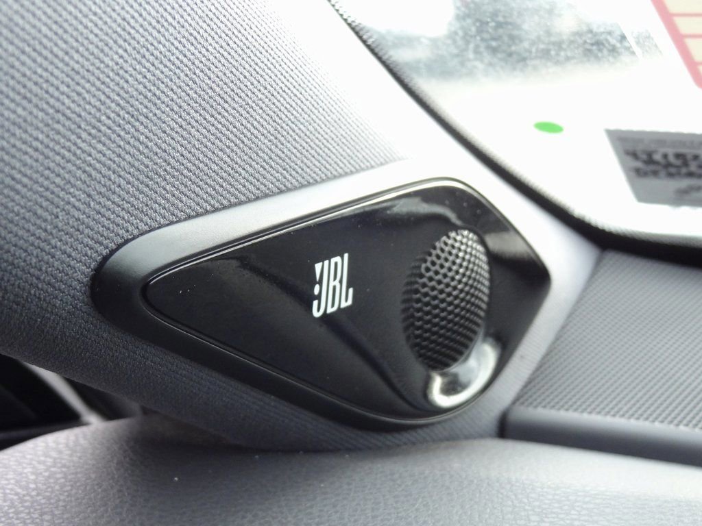 Used 2019 Toyota Avalon Limited image 44