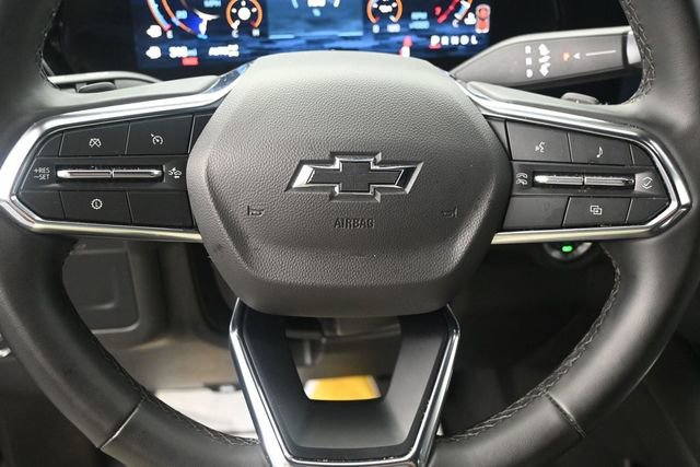 Used 2025 Chevrolet Suburban Z71 AWD/4WD image 11