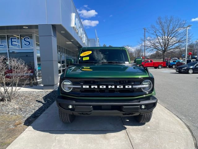 Certified 2025 Ford Bronco Outer Banks AWD/4WD image 3