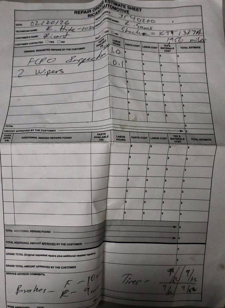 Used 2025 Toyota Tacoma SR5 image 12