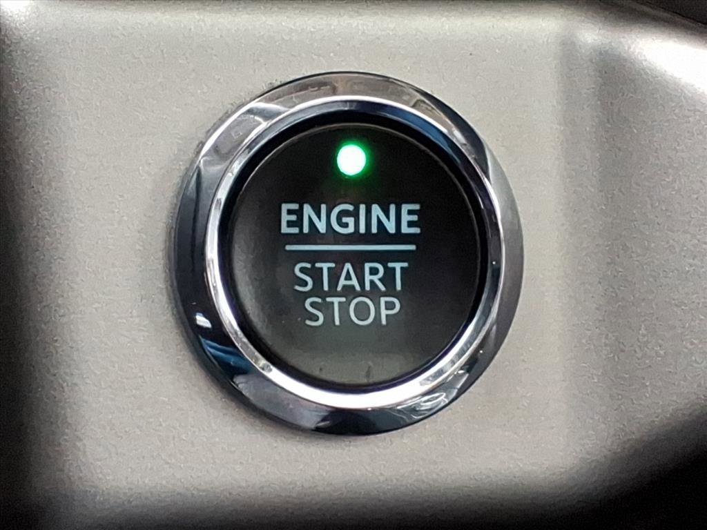 Certified 2022 Ford Expedition Max XLT image 24