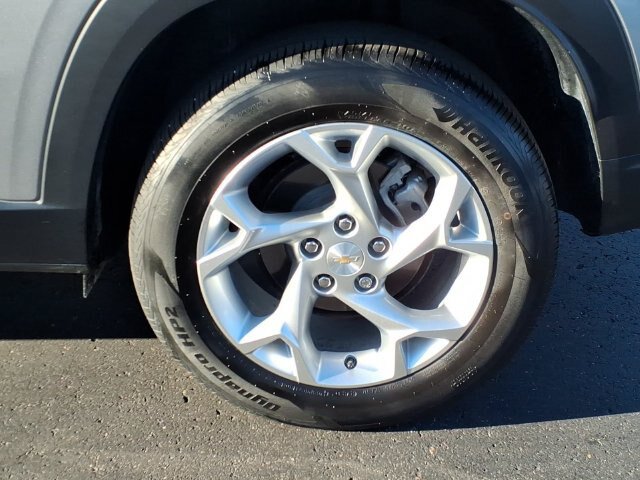 Used 2024 Chevrolet Trax LS w/ LS Convenience Package FWD image 8