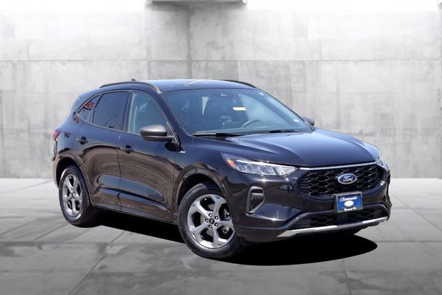 Certified 2023 Ford Escape ST-Line FWD image 2