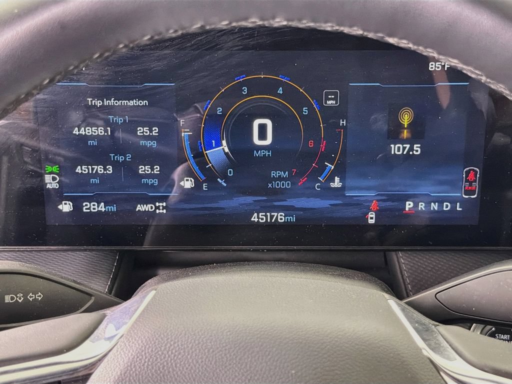 Used 2025 Chevrolet Equinox LT AWD/4WD image 16