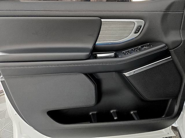 Certified 2025 Ford Expedition Platinum w/ Driver's Package image 13