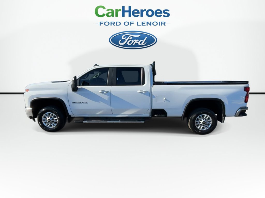 Used 2022 Chevrolet Silverado 2500 LT w/ Convenience Package AWD/4WD image 5