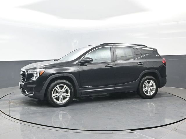Used 2023 GMC Terrain SLE w/ Driver Convenience Package AWD/4WD image 4
