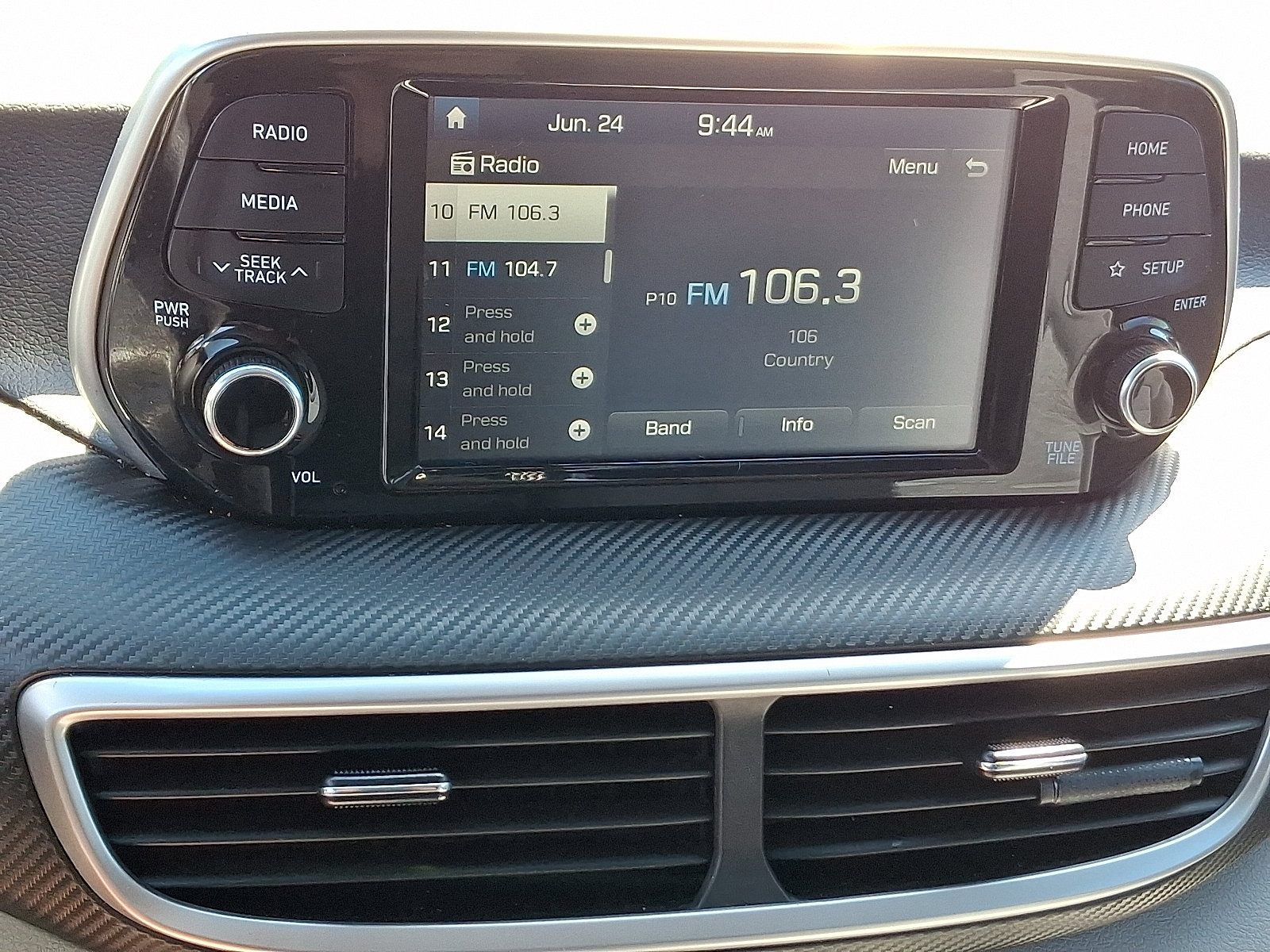 Used 2021 Hyundai Tucson SE FWD image 16