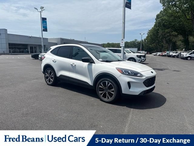 Certified 2022 Ford Escape SE w/ SE Sport Appearance Package AWD/4WD image 1