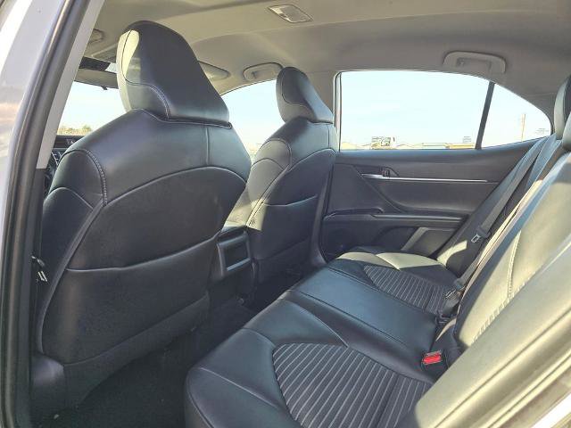 Used 2020 Toyota Camry SE image 12