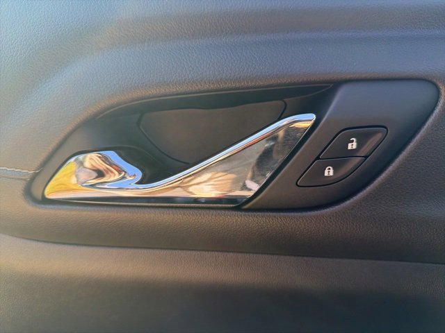 Used 2020 GMC Acadia SLE image 11