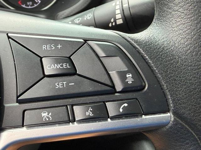 Used 2025 Nissan Sentra SV FWD image 18