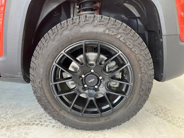 Used 2018 Jeep Renegade Trailhawk w/ UConnect 8.4 Nav Group AWD/4WD image 9
